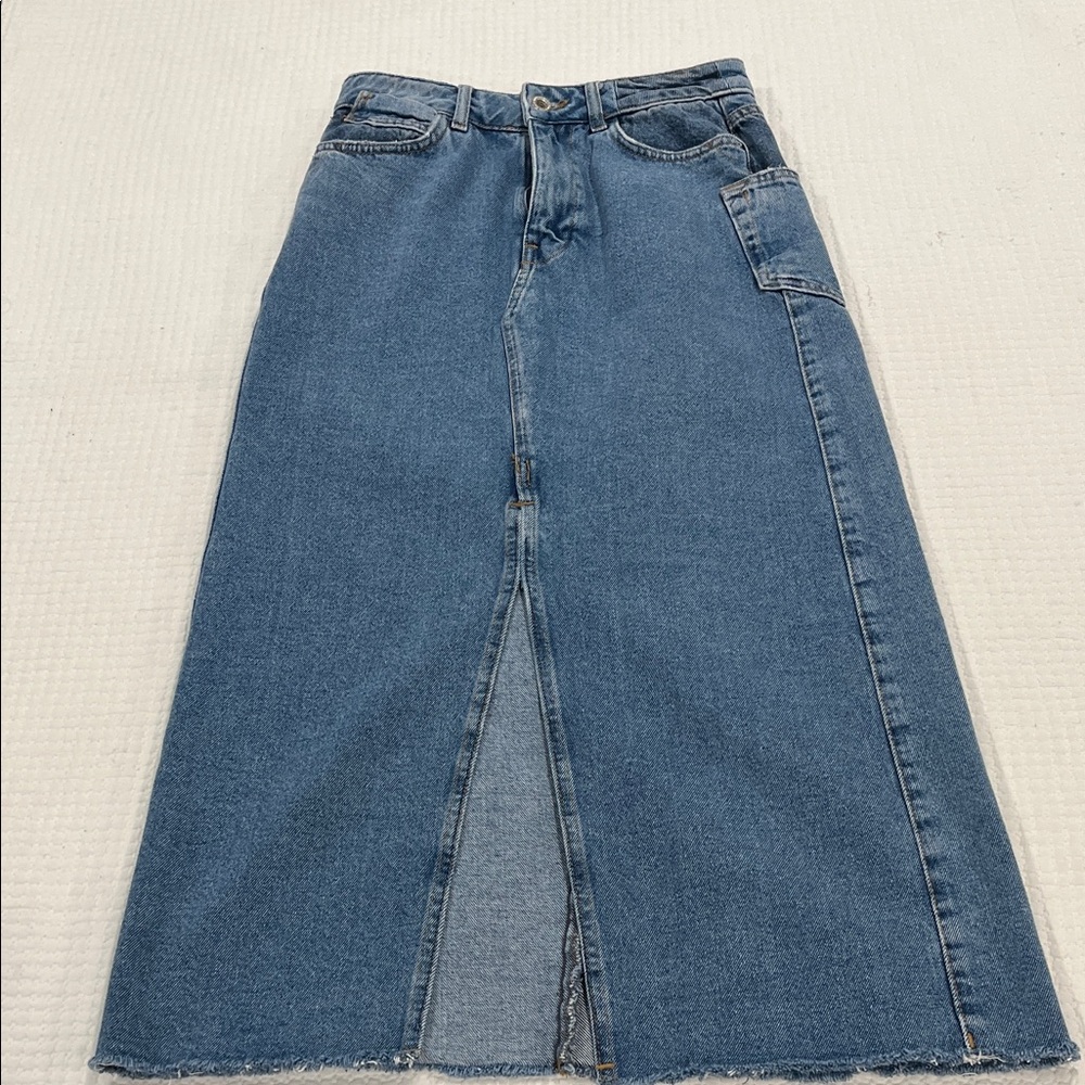 Zara High-Waisted Long Denim Skirt Front Slit Raw Hem sz XS - Picture 5 of 10